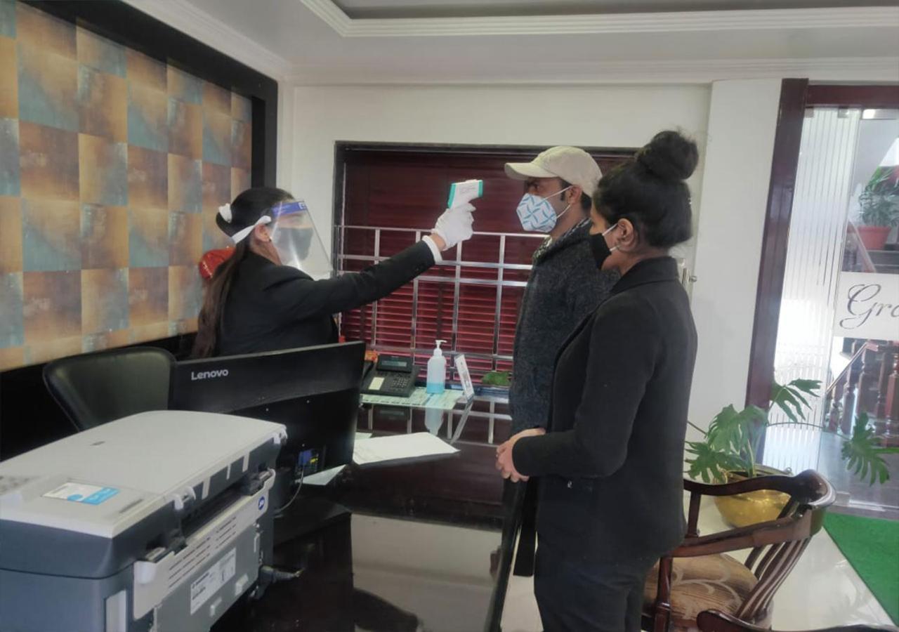Hotel White Grand Shimla - In City Centre - A Centrally Ac Hotel 외부 사진