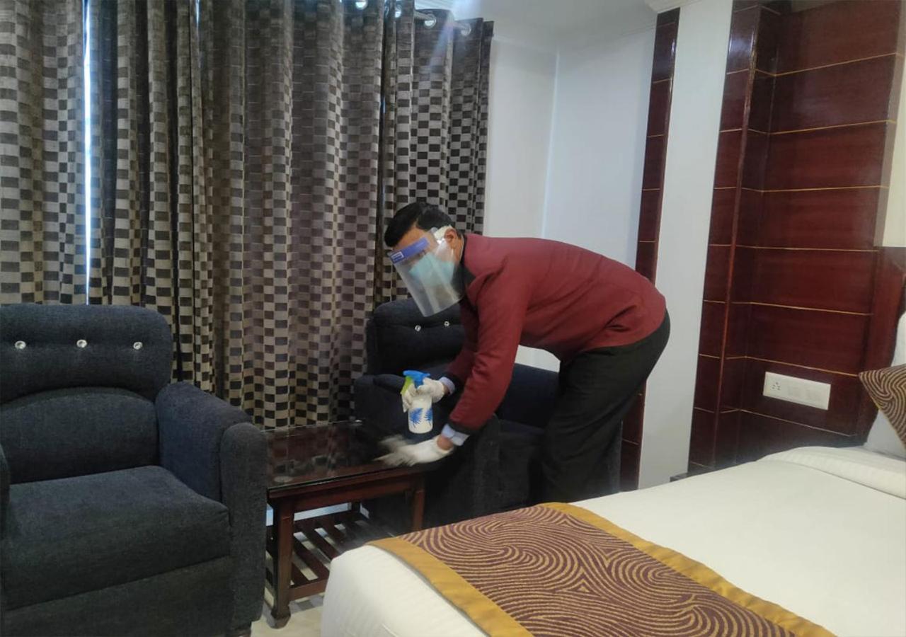 Hotel White Grand Shimla - In City Centre - A Centrally Ac Hotel 외부 사진