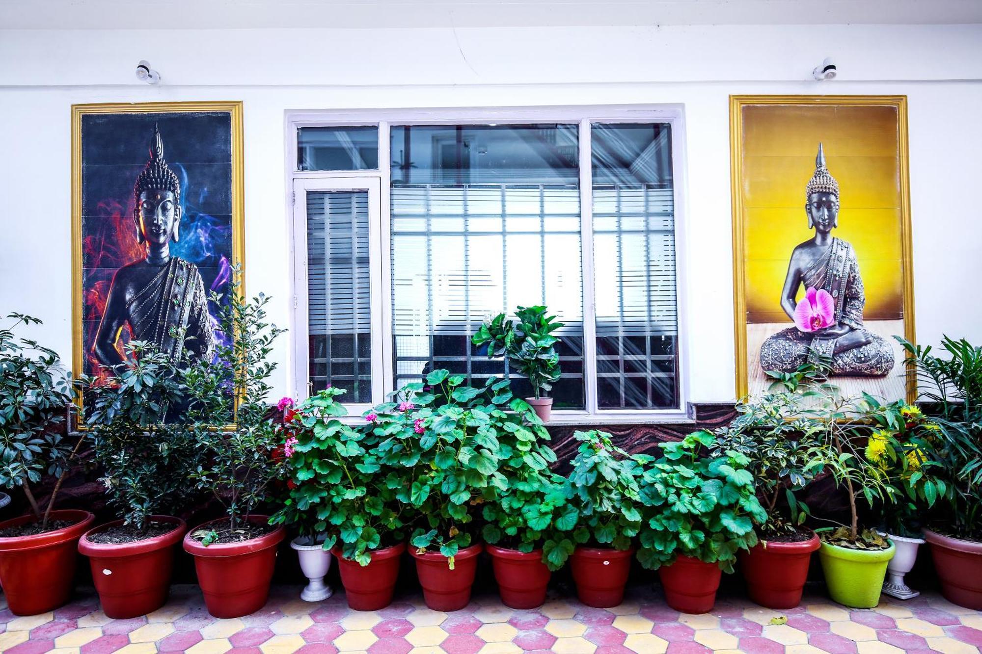 Hotel White Grand Shimla - In City Centre - A Centrally Ac Hotel 외부 사진